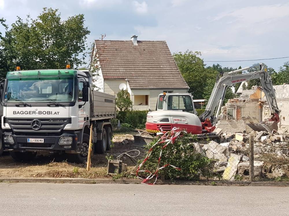 Bagger - Bobi Baggerungen aller Art aus Pasching